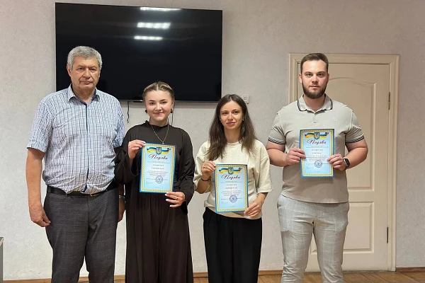 Викладач кафедри КбПЗ нагороджений подякою на засіданні Вченої ради ЦНТУ
