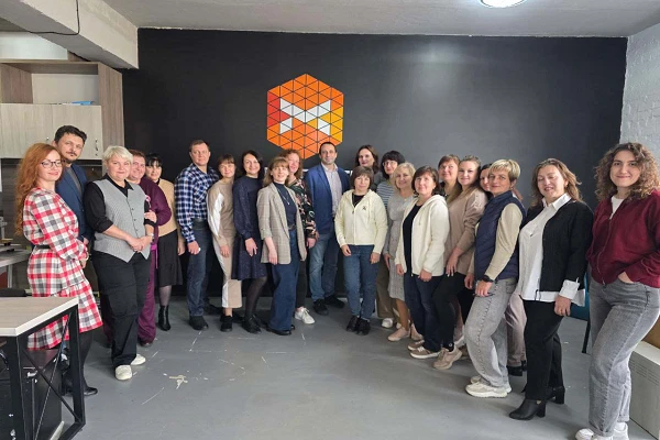 В рамках інтенсиву «Цифрова студія освітнього дизайну» на кафедру КбПЗ завітали педагоги .